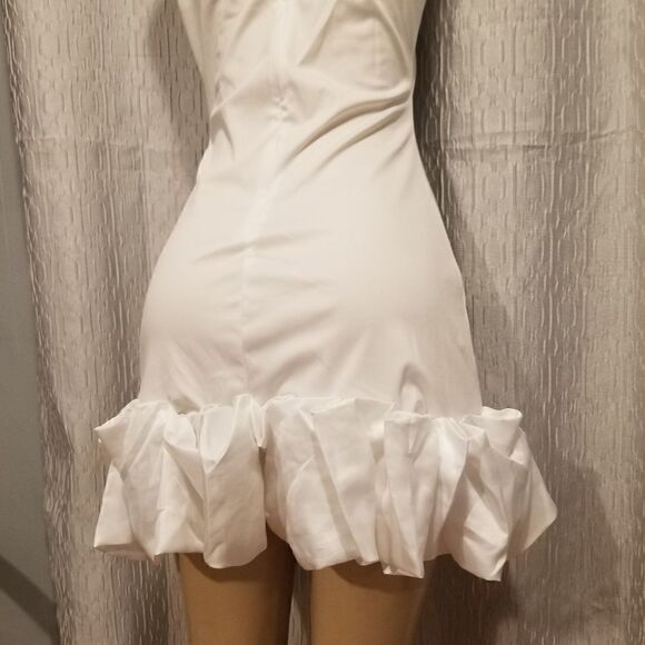White Ruffle Hem Dress small nwot B-2 - Picture 9 of 16